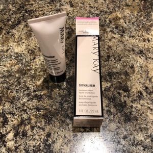 Mary Kay luminous foundation